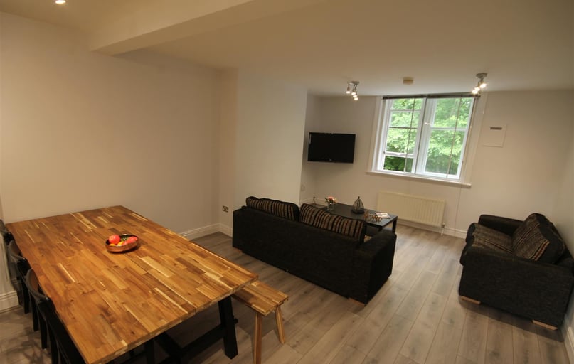 Huntsmoor House, Spital Tongues, Newcastle - Image 1